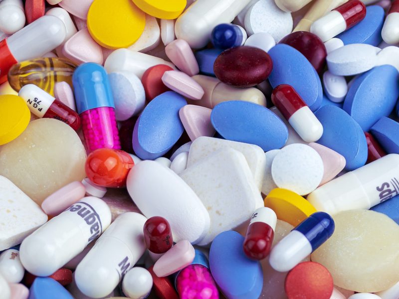 Výrobu léčiv nelze navýšit okamžitě, uvedla Asociace farmaceutických firem