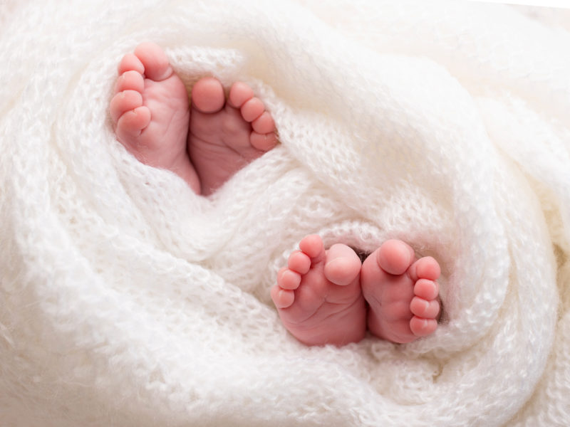 V USA se narodila dvojčata z embryí, která byla zmražená 30 let