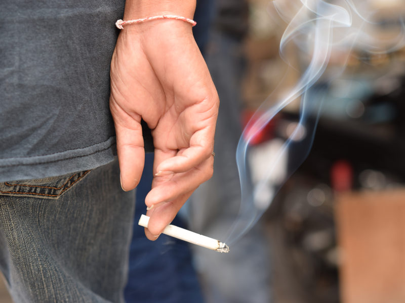 Odborníci: U nikotinu či energetických nápojů se málo mluví o vlivu na děti