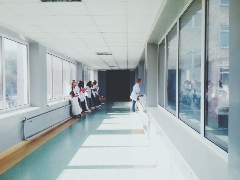 Zdravotnické odbory předaly petici proti proměně nemocnic na jižní Moravě