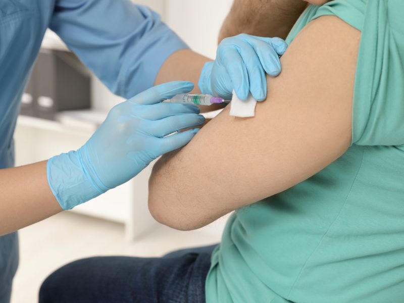 Přehled očkování aneb co musíte podstoupit a co ne