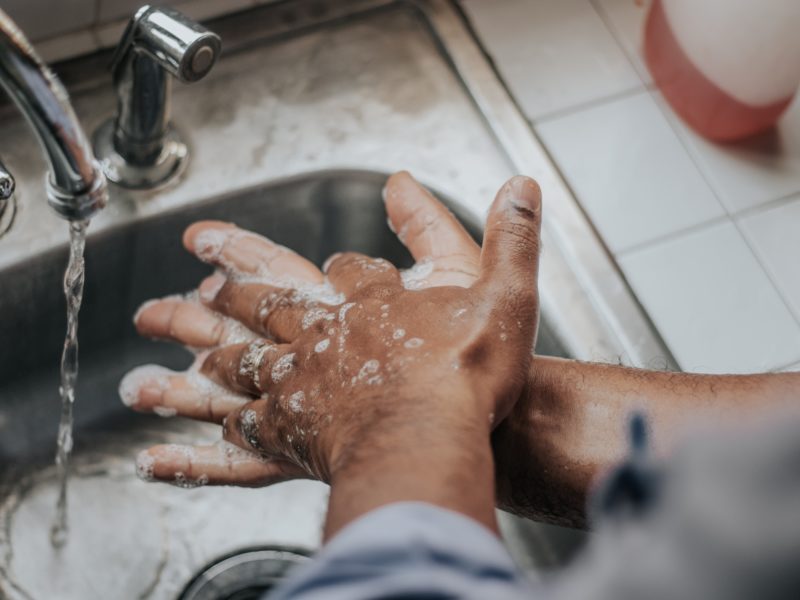 ČPZP: Před žloutenkou se chraňte mytím rukou a očkováním