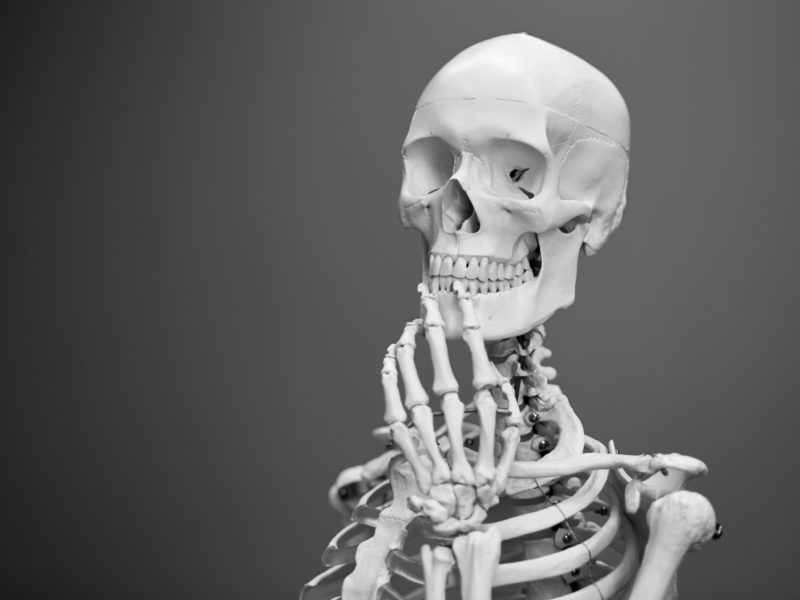 Až 750.000 lidí v ČR trpí řídnutím kostí, odhalit je může preventivní vyšetření
